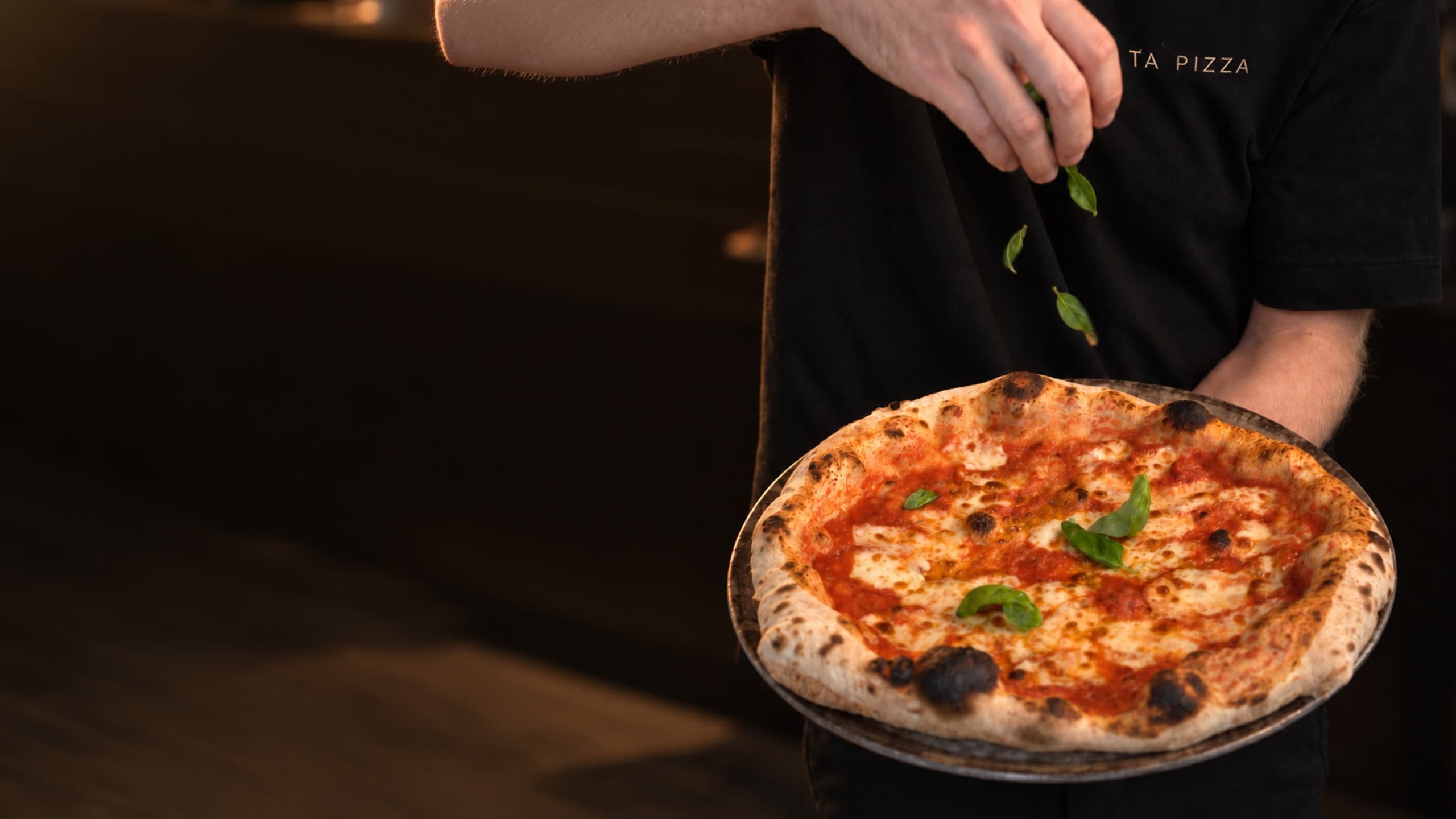 Neapolská pizza z pece